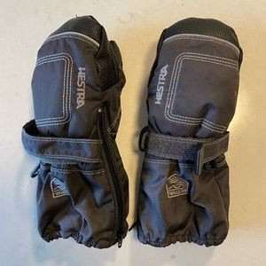 Kids Hestra “Baby Zip Long Mitt” Snow Mittens size 3 (approximate ages 3-5)